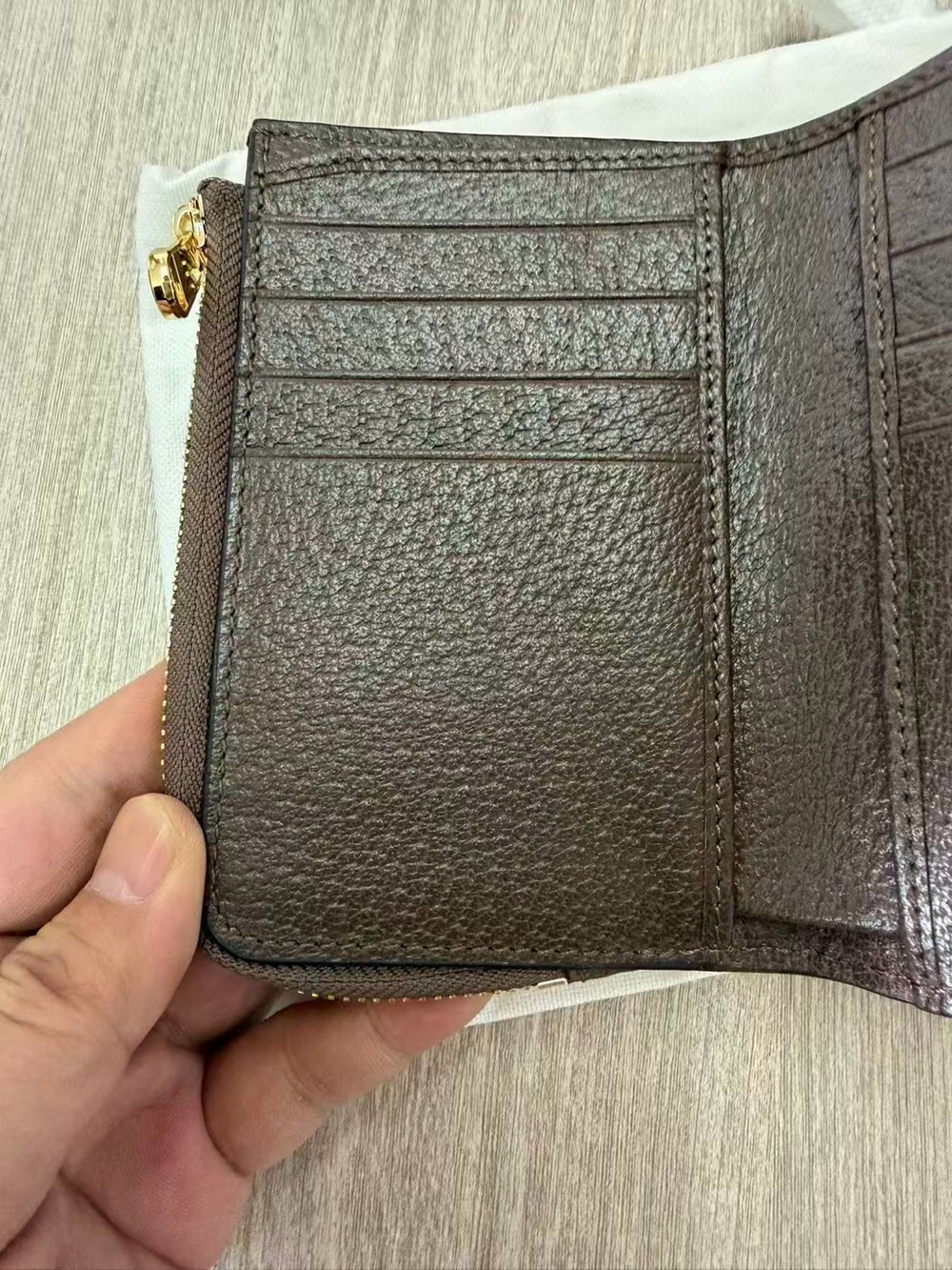 Gucci Brown GG Canvas Wallet with Green and Red Web Stripe - Picture 11 of 16